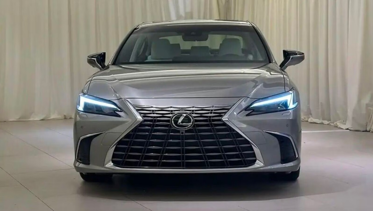 Lexus ES
