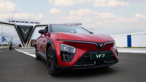 VinFast EV Offer 2026: फ्री चार्जिंग के साथ इलेक्ट्रिक कार का सपना अब और भी आसान