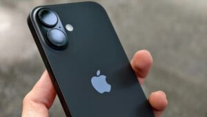 iPhone 16 हुआ सस्ता, Vijay Sales की Apple Days Sale में ₹65,000 से कम में खरीदने का मौका