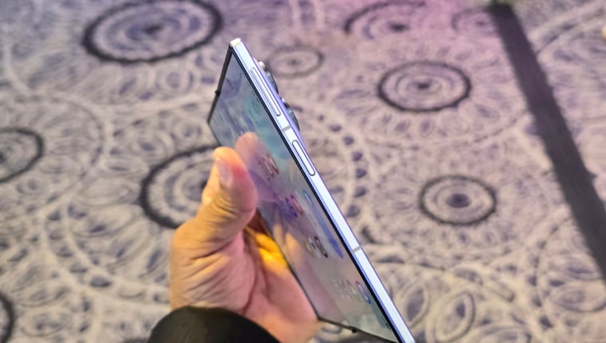 Samsung Galaxy Z Fold 8