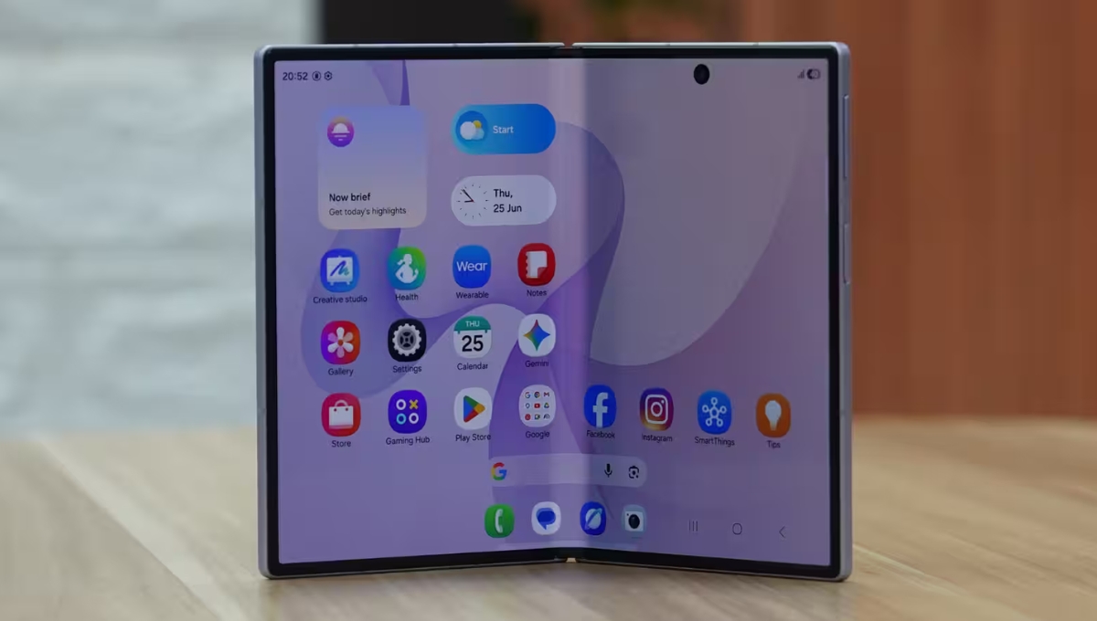 Samsung Galaxy Z Fold 8